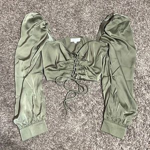 LACE UP CROP NEVER WORN